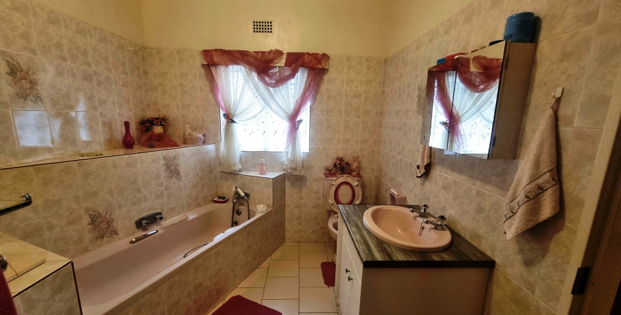 3 Bedroom Property for Sale in Douglas Northern Cape